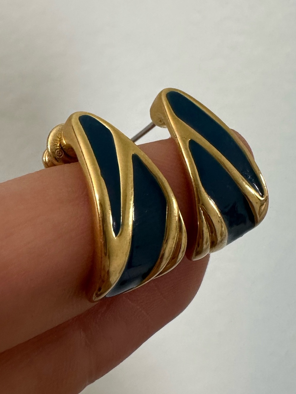 Vintage Monet Gold Tone & Blue Enamel Triangle Stud Post Earrings Stamped